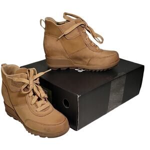 Sorel Evie Sport Lace Up Wedge Sneaker Boots Womens Size 5 New In Box